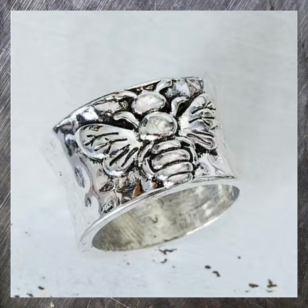 Boho Bumble Bee Band Ring #1135